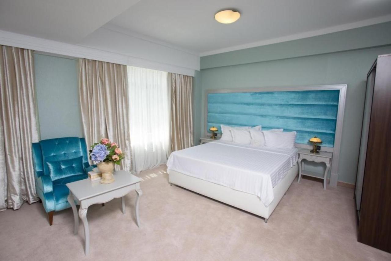 Phoenicia Grand 4*
