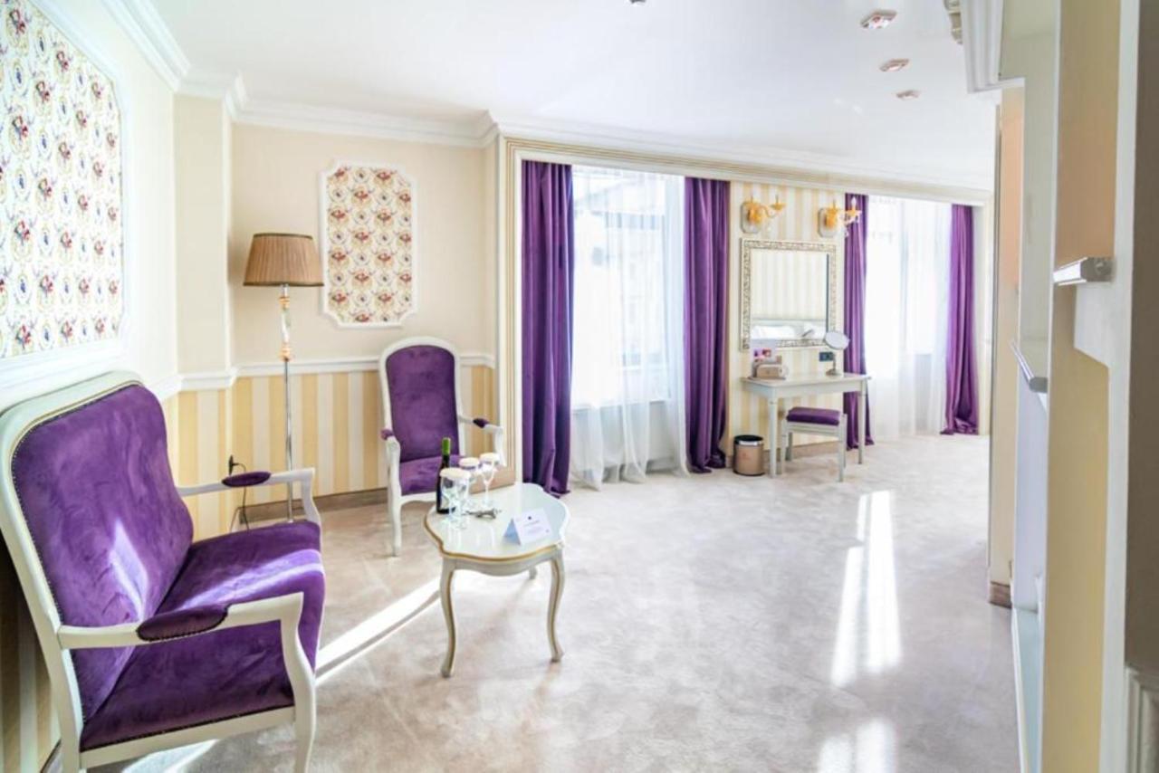 Phoenicia Grand Hotel 4*