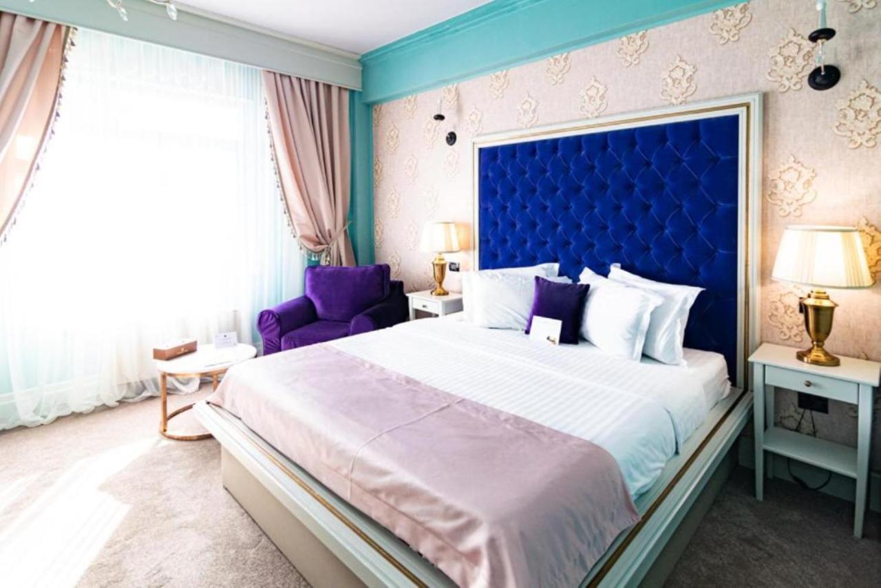 Hotel Phoenicia Grand