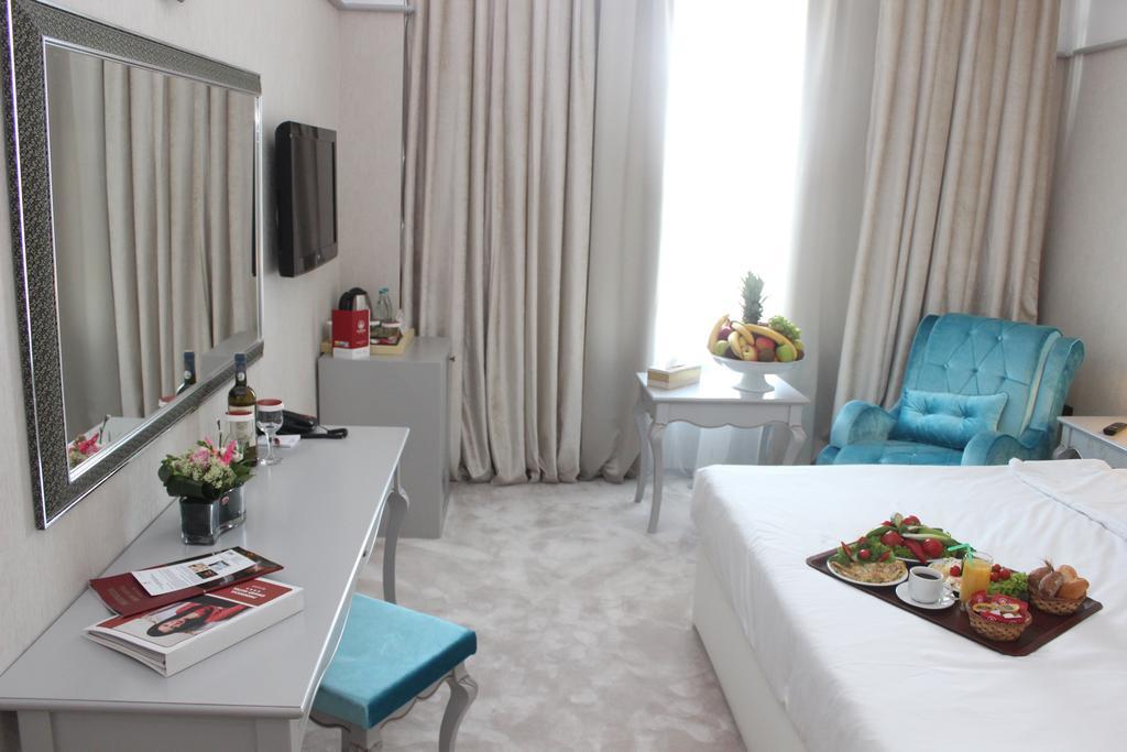 Phoenicia Grand Hotel