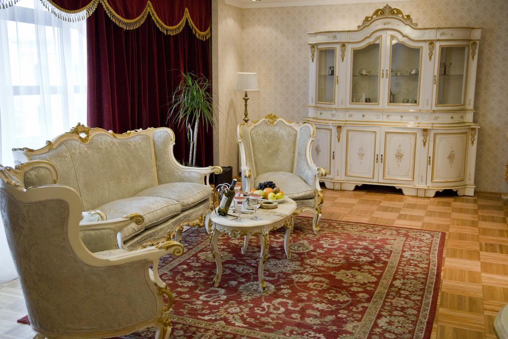 Phoenicia Grand 4*