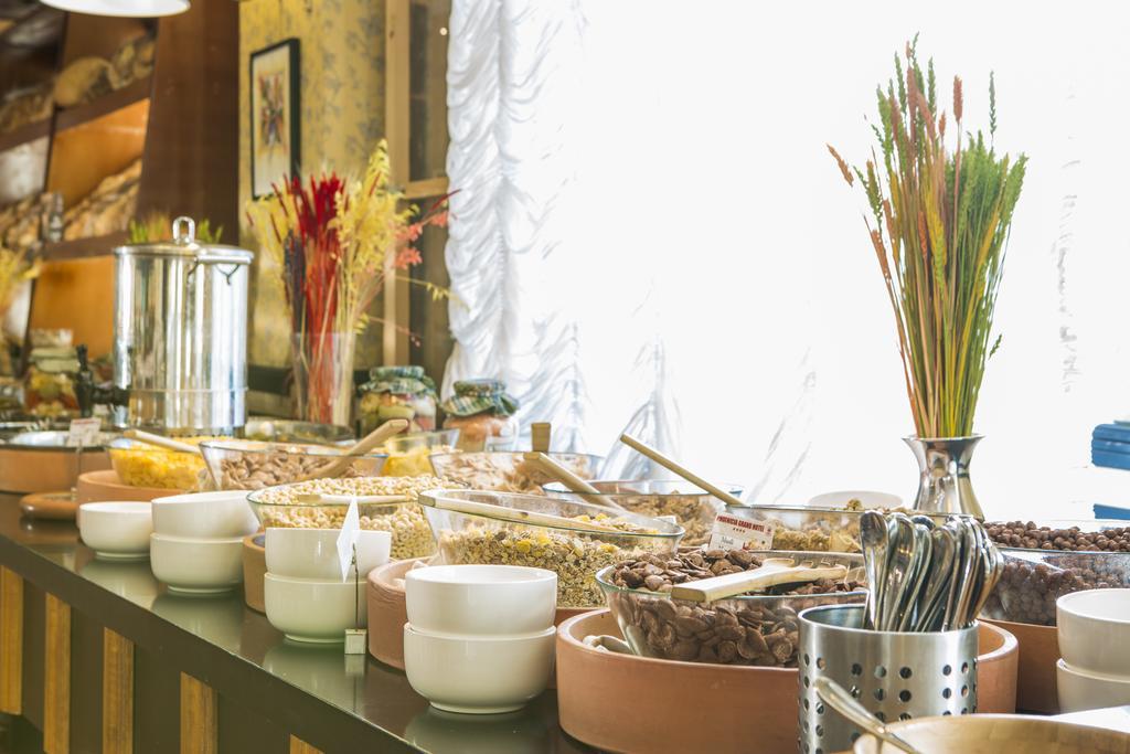 Hotel Phoenicia Grand 4*
