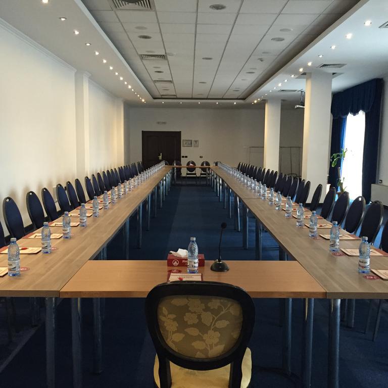 Hotel Phoenicia Grand 4*
