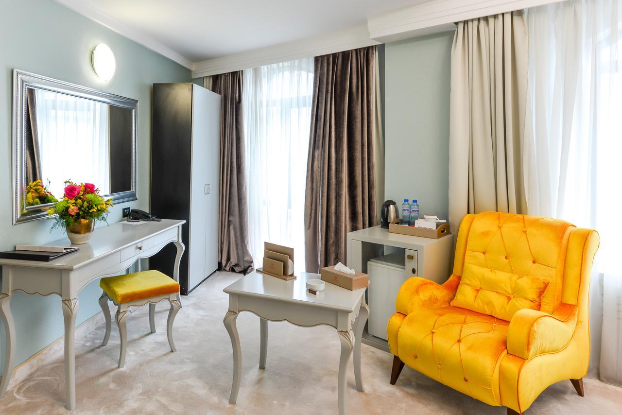 Phoenicia Grand Hotel